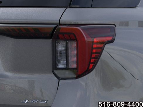 Used 2026 Ford Explorer Active AWD/4WD image 22