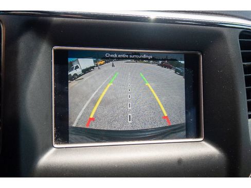 Used 2018 Jeep Grand Cherokee Laredo AWD/4WD image 24