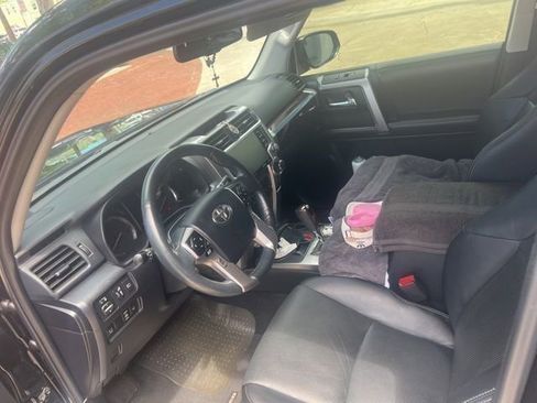 Used 2023 Toyota 4Runner Limited RWD image 4