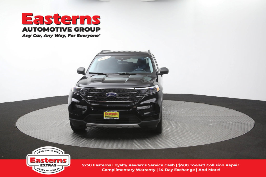 Used 2023 Ford Explorer XLT w/ Equipment Group 202A AWD/4WD image 55