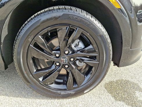Used 2025 Buick Encore GX Sport Touring w/ Comfort Package image 27