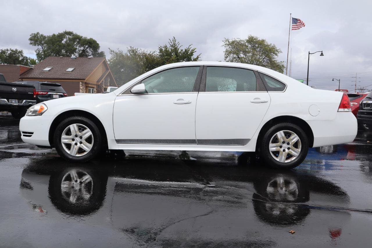 Used 2010 Chevrolet Impala LS FWD image 2