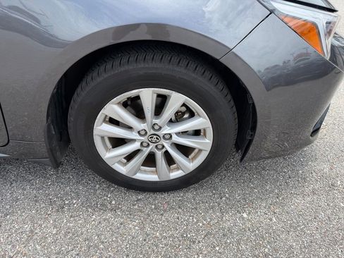 Used 2024 Toyota Corolla SE FWD image 4
