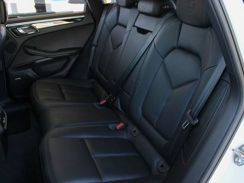 Used 2017 Porsche Macan S AWD/4WD image 21
