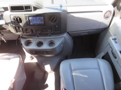 Used 2013 Ford E-250 and Econoline 250 Extended w/ PWR Group image 15