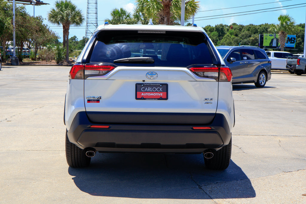 Used 2025 Toyota RAV4 XLE Premium AWD/4WD image 23