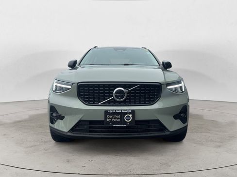 Certified 2023 Volvo XC40 B5 Plus w/ Protection Package Premier AWD/4WD image 27