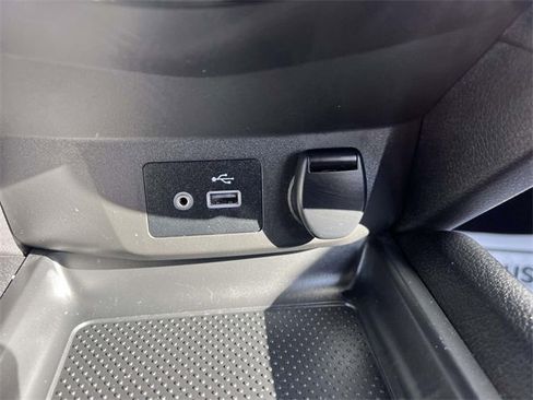 Used 2021 Nissan Rogue Sport SV image 25