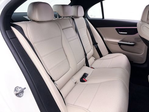 Used 2024 Mercedes-Benz C 300 Sedan image 38