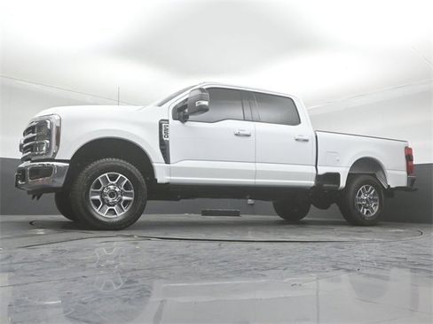 Used 2025 Ford F250 Lariat w/ Snow Plow Prep Package image 39