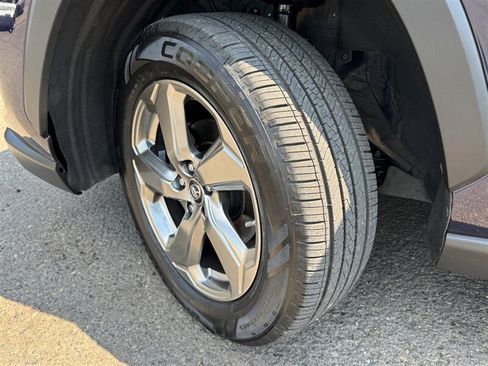 Used 2019 Toyota RAV4 Limited AWD/4WD image 37