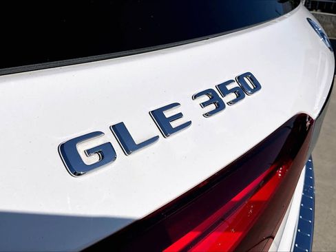 Used 2024 Mercedes-Benz GLE 350 4MATIC image 9
