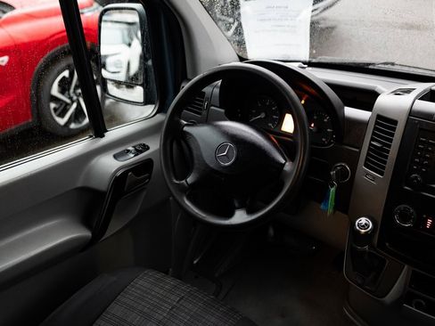 Used 2018 Mercedes-Benz Sprinter 144 Cargo image 9