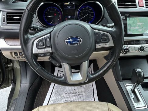 Used 2016 Subaru Outback 2.5i Limited AWD/4WD image 16
