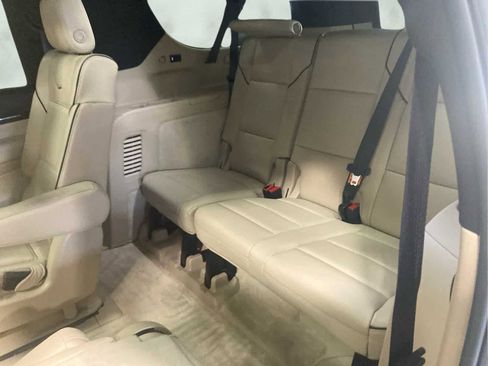 Certified 2024 Cadillac Escalade ESV Premium Luxury image 15