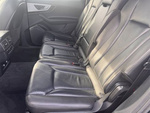 Used 2019 Audi Q7 2.0T Premium w/ Convenience Package image 24