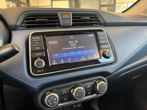 Used 2025 Nissan Versa SV FWD image 17