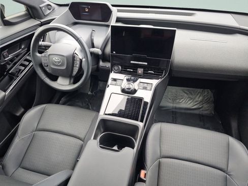 Used 2023 Toyota bZ4X Limited image 27