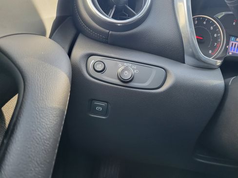 Certified 2019 Chevrolet Blazer LT AWD/4WD image 14