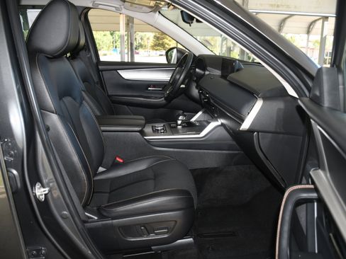 Used 2024 MAZDA CX-90 3.3 Turbo w/ Preferred Plus image 22