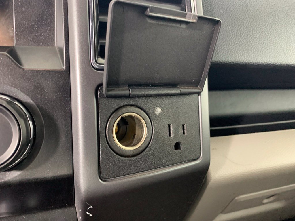 Used 2019 Ford F150 XLT w/ Equipment Group 302A Luxury AWD/4WD image 14