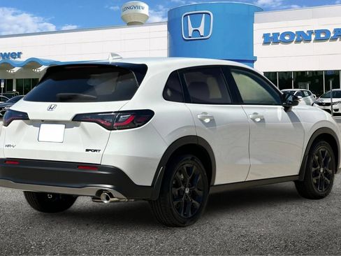 New 2025 Honda HR-V Sport image 4