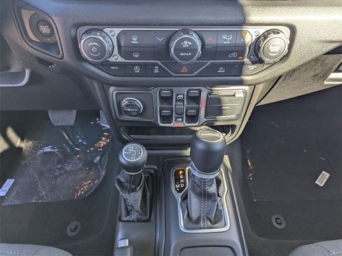 New 2026 Jeep Gladiator Sport image 15