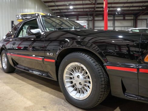 Used 1989 Ford Mustang GT image 29