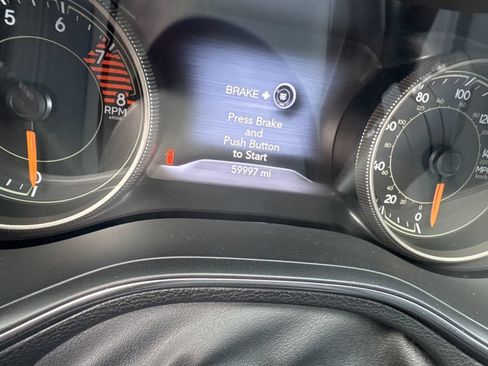 Used 2019 Jeep Cherokee Limited AWD/4WD image 10
