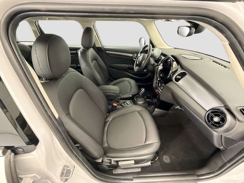 Certified 2023 MINI Cooper 4-Door Hardtop FWD image 18