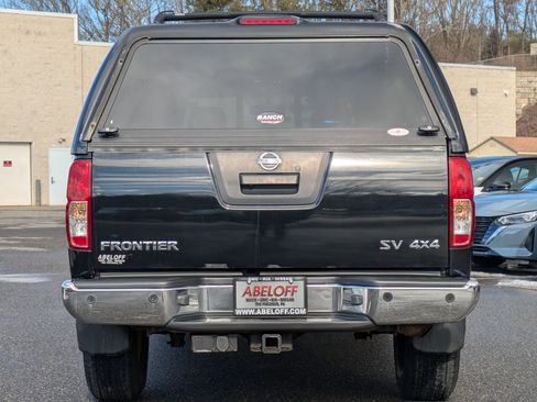 Used 2018 Nissan Frontier SV w/ Value Truck Package image 5