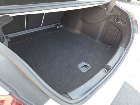 Used 2025 Mercedes-Benz C 300 4MATIC Sedan image 18