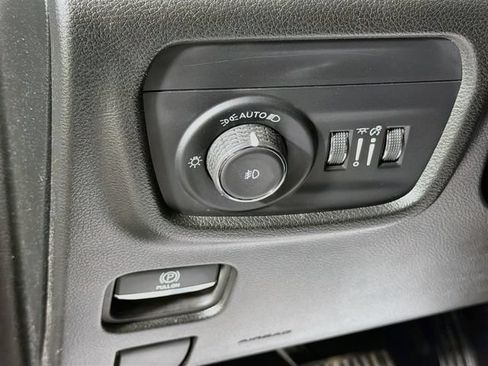 Used 2024 Jeep Grand Cherokee Limited w/ Luxury Tech Group II AWD/4WD image 10