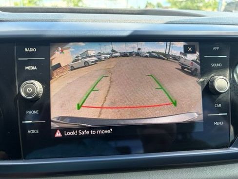 Used 2023 Volkswagen Taos SE FWD image 23
