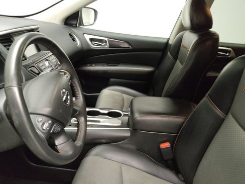 Used 2020 Nissan Pathfinder SV w/ Rock Creek Edition FWD image 17