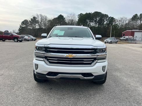 Used 2018 Chevrolet Silverado 1500 High Country image 10