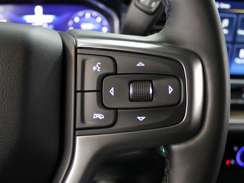 Used 2025 Chevrolet Silverado 2500 LT image 35