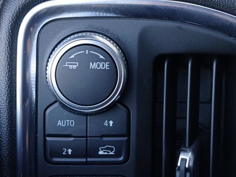 Used 2020 GMC Sierra 1500 SLE w/ SLE Value Package AWD/4WD image 5