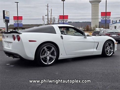 Used 2008 Chevrolet Corvette Coupe w/ Preferred Equipment Group image 3