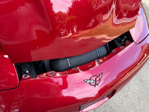 Used 1999 Chevrolet Corvette Convertible w/ Memory Pkg RWD image 63
