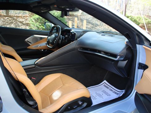 Used 2022 Chevrolet Corvette Stingray Preferred Cpe w/ 2LT RWD image 8