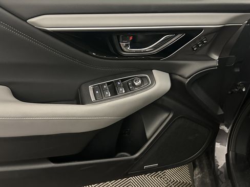 Used 2024 Subaru Outback Limited image 33