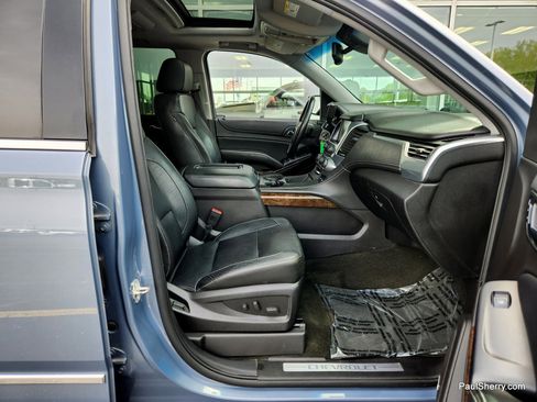 Used 2016 Chevrolet Suburban LT AWD/4WD image 38