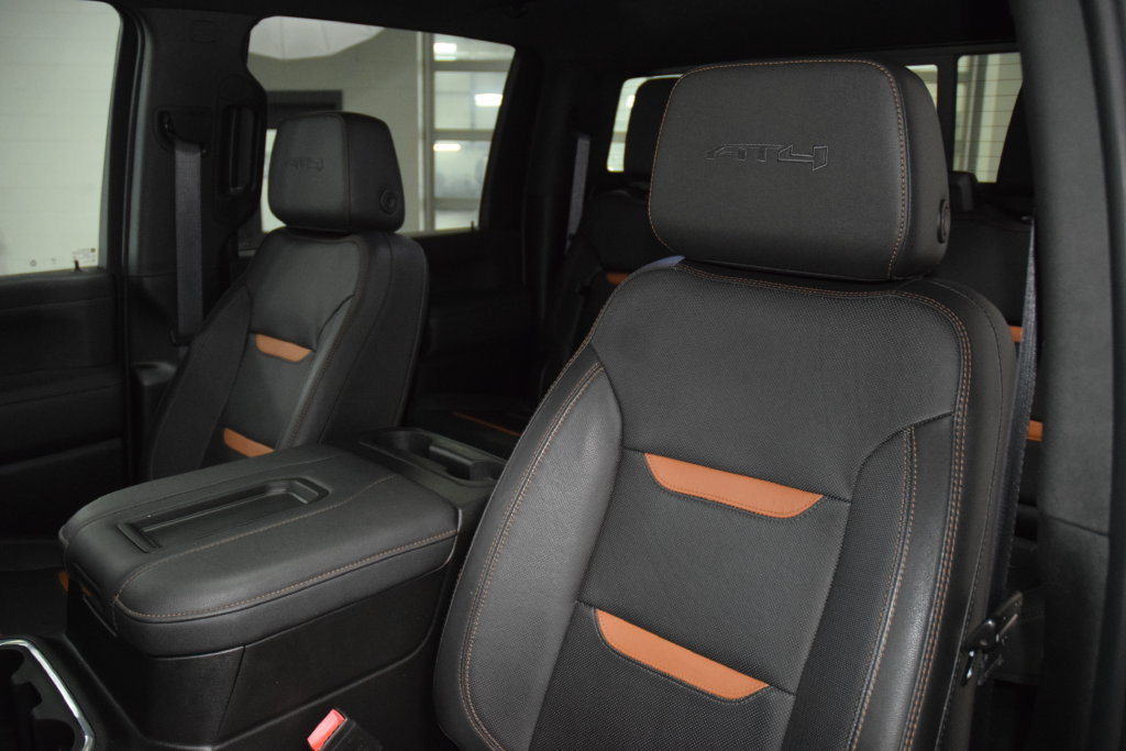 Used 2022 GMC Sierra 2500 AT4 w/ AT4 Premium Plus Package AWD/4WD image 47