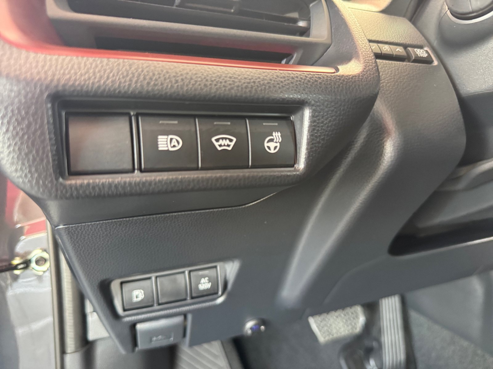 New 2027 Toyota Prius Plug-In Hybrid FWD image 18