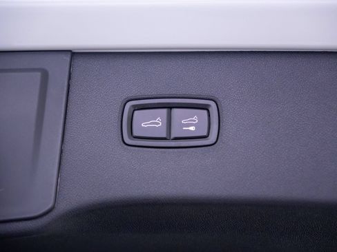 Used 2026 Porsche Cayenne GTS AWD/4WD image 36