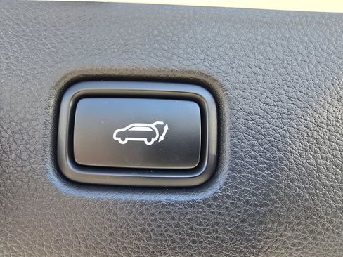 Used 2025 Kia Seltos EX image 20