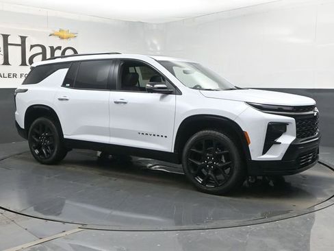 New 2026 Chevrolet Traverse RS w/ LPO, Floor Liner Package image 6