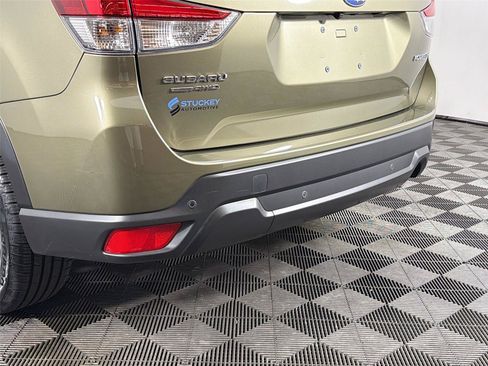 Used 2024 Subaru Forester Limited AWD/4WD image 39