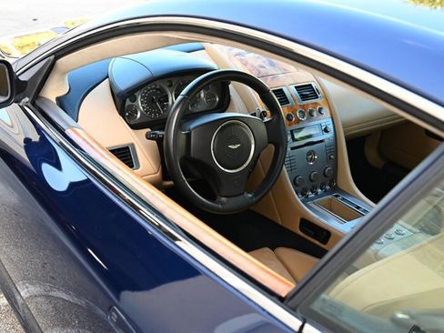 Used 2005 Aston Martin DB9 Coupe RWD image 33